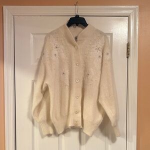 Elegant Cream Women's Sweater